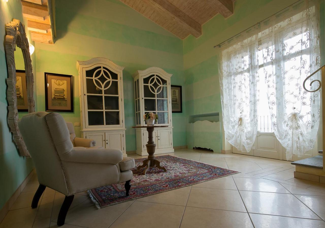 Villa Morneto Vignale Buitenkant foto