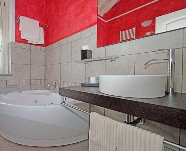 Villa Morneto Vignale Buitenkant foto
